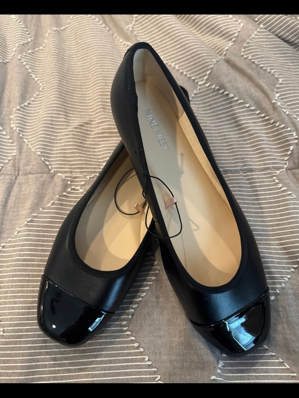 New Nine West black flats size 9 M cap toe